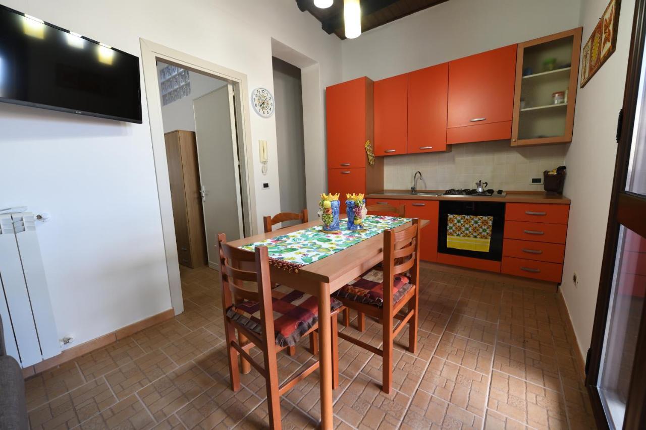 Bed and Breakfast By The Sea Terrasini Exterior foto