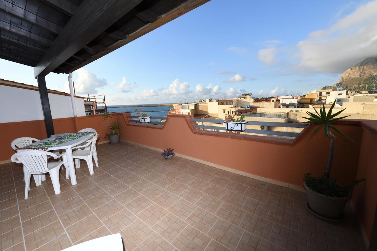Bed and Breakfast By The Sea Terrasini Exterior foto
