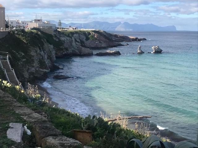Bed and Breakfast By The Sea Terrasini Exterior foto